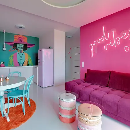 Zurawie Pink Port Before Party By Grand *